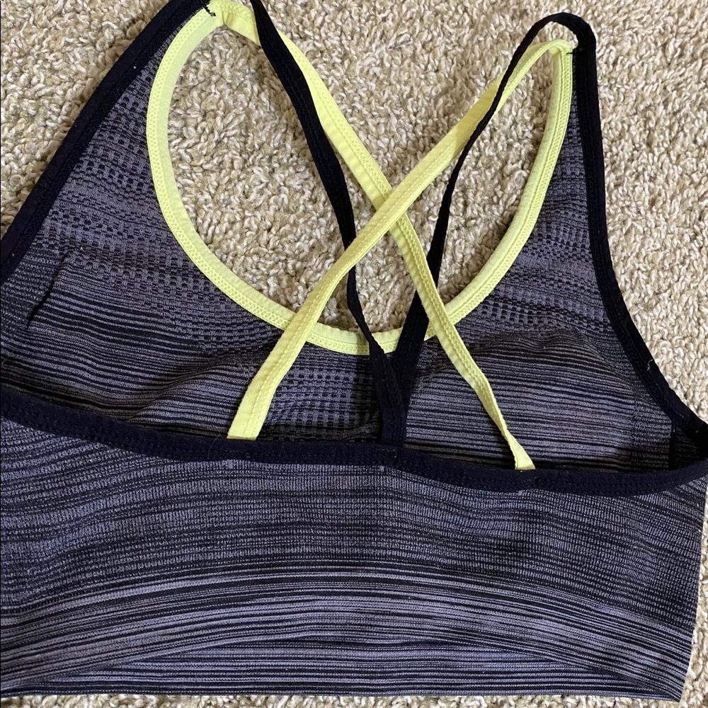 Sports bra bundle - Picture 3 of 6